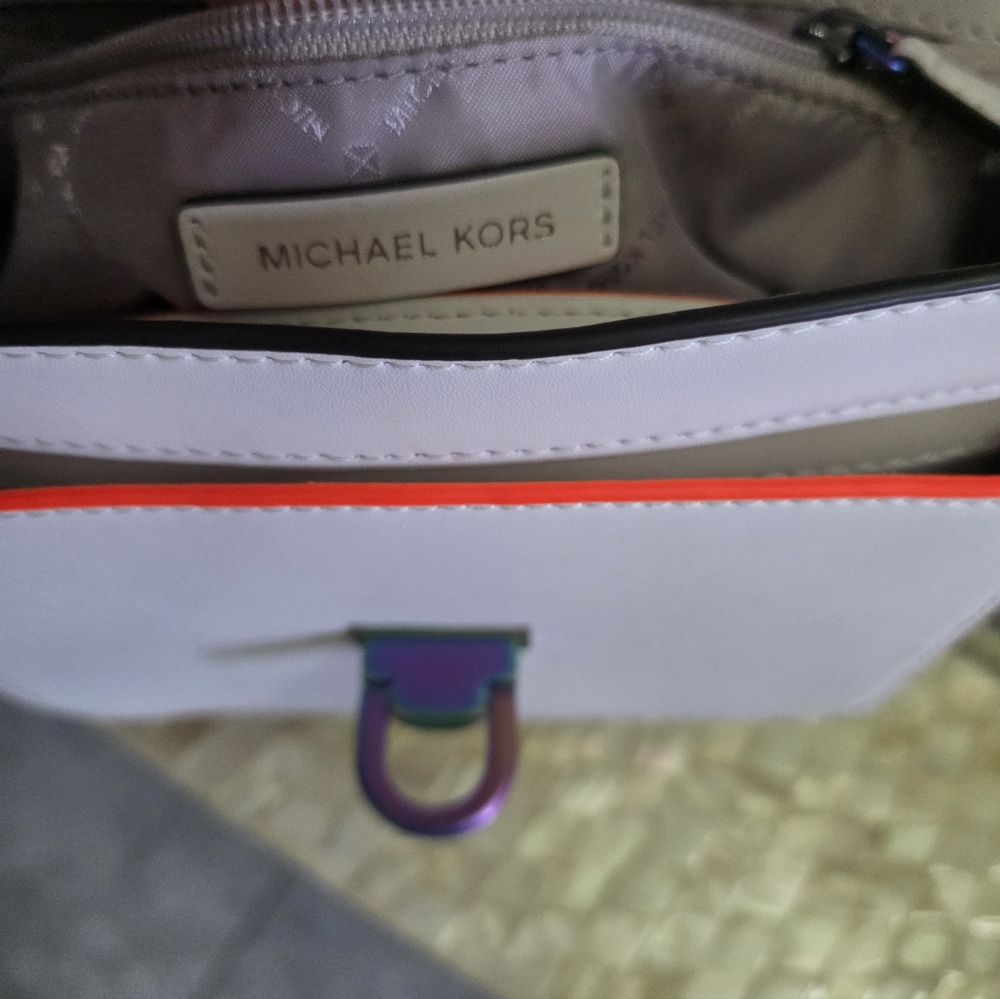 MICHAEL KORS Manhattan White Satchel with Neon Accents **EUC** - Picture 4 of 6